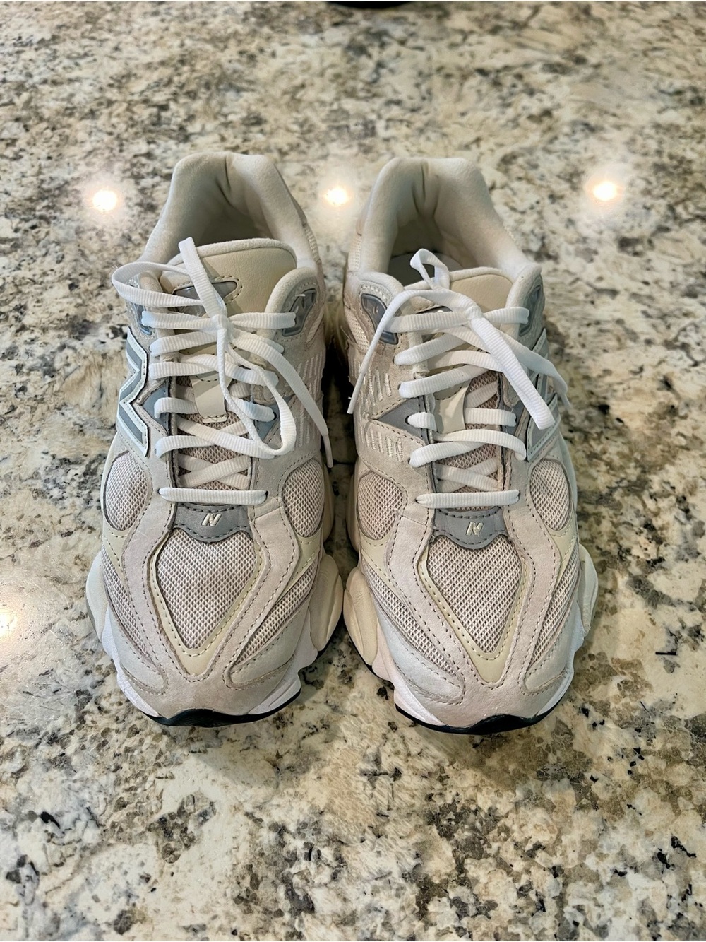 New Balance 9060 Sneaker - Picture 2 of 10